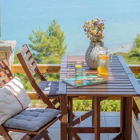 Crystal Beach Villa Халкида Экстерьер фото