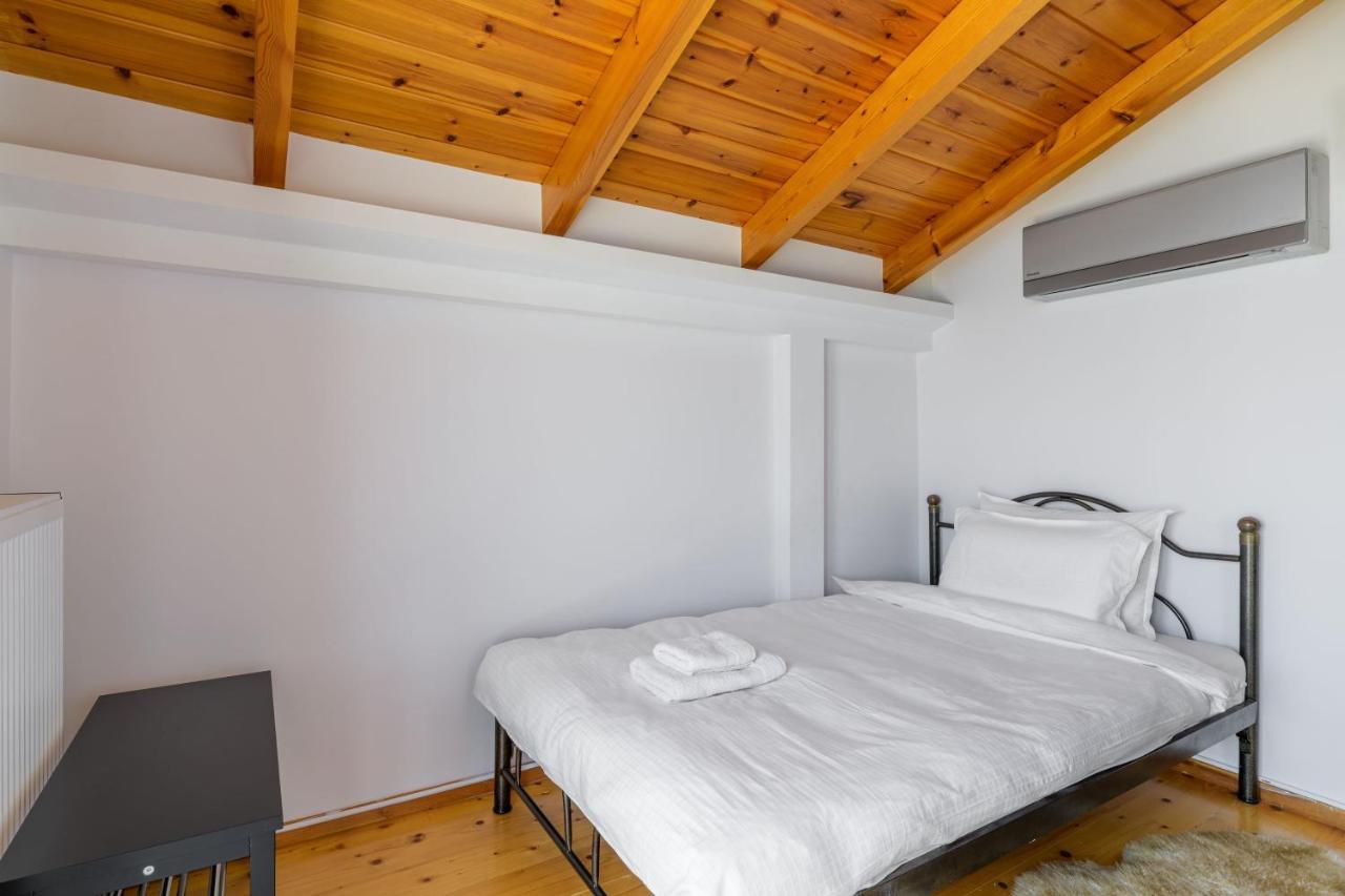 Crystal Beach Villa Халкида Экстерьер фото