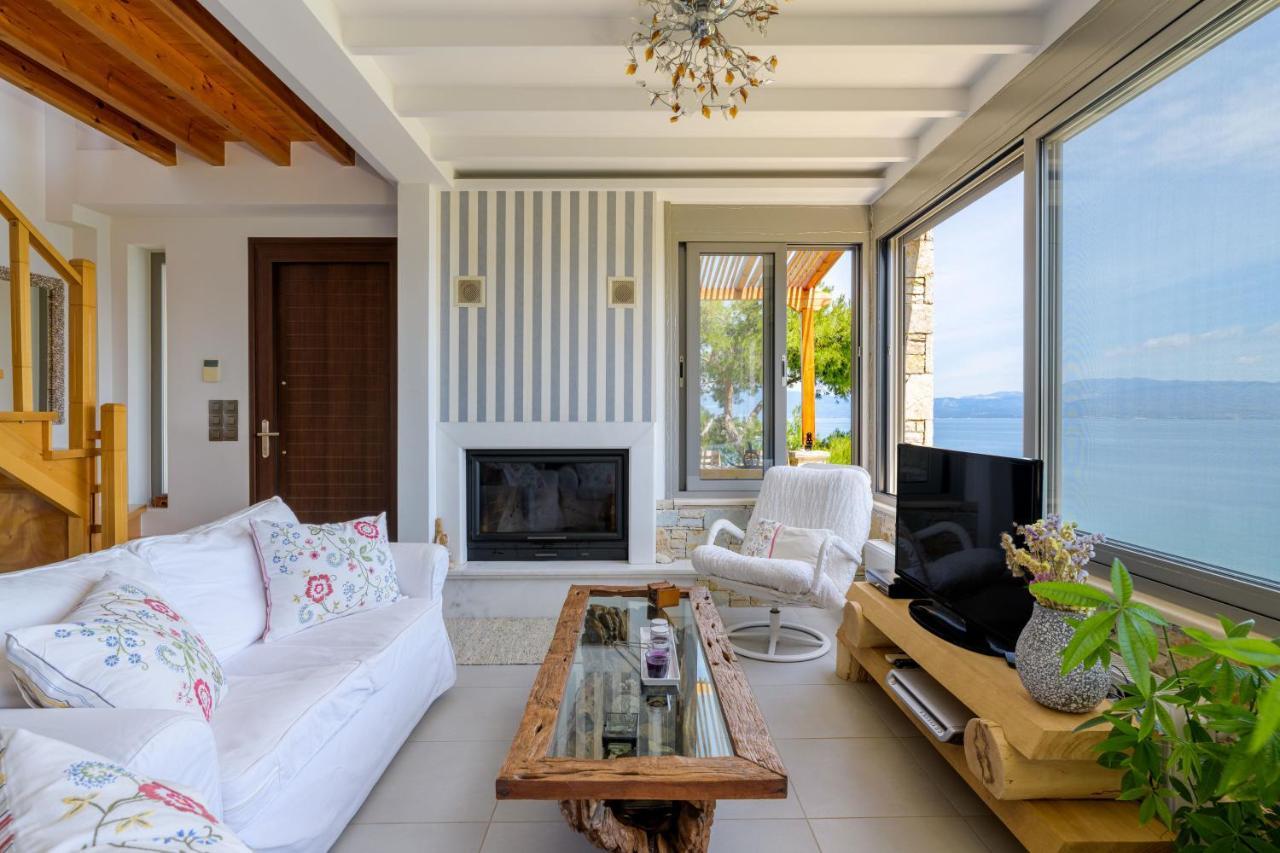 Crystal Beach Villa Халкида Экстерьер фото