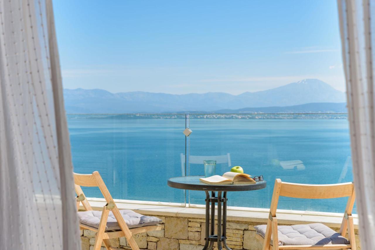 Crystal Beach Villa Халкида Экстерьер фото
