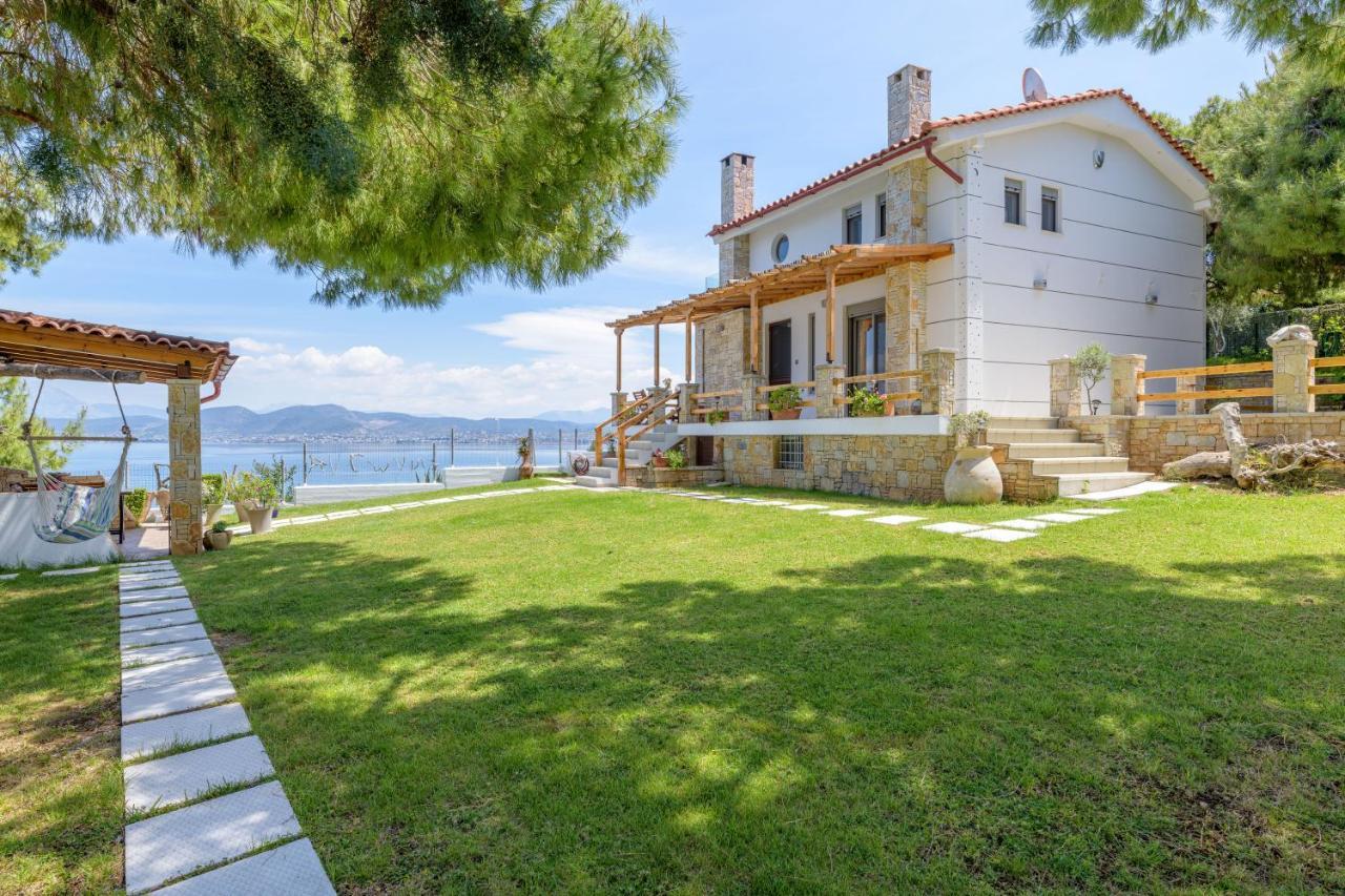 Crystal Beach Villa Халкида Экстерьер фото